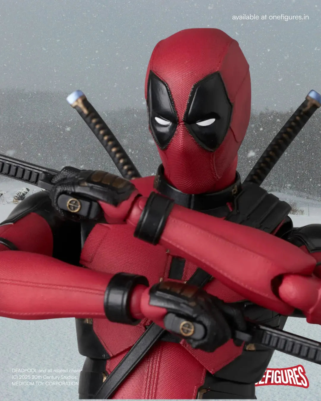 MAFEX Deadpool Action Figure (Deadpool & Wolverine Ver.)
